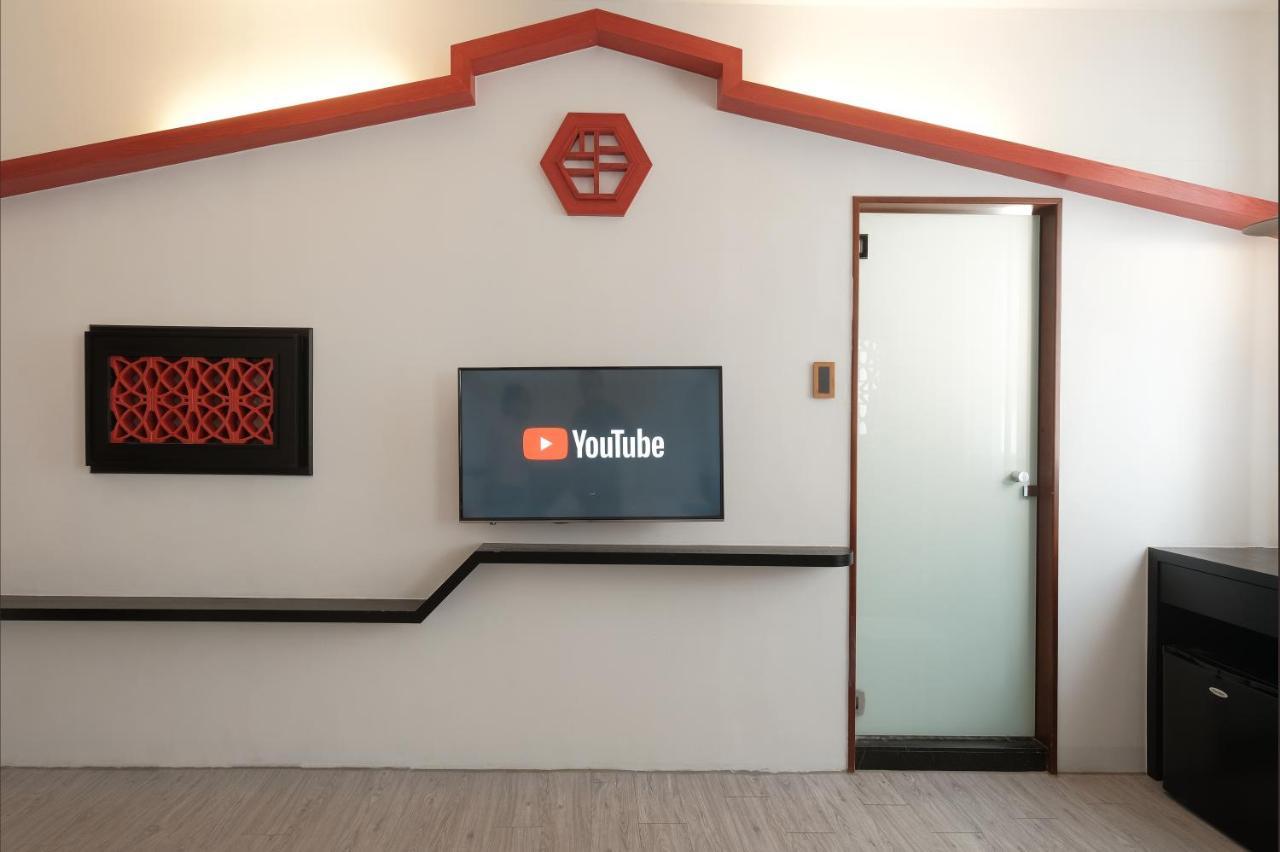 Journey Hostel Đài Nam Ngoại thất bức ảnh
