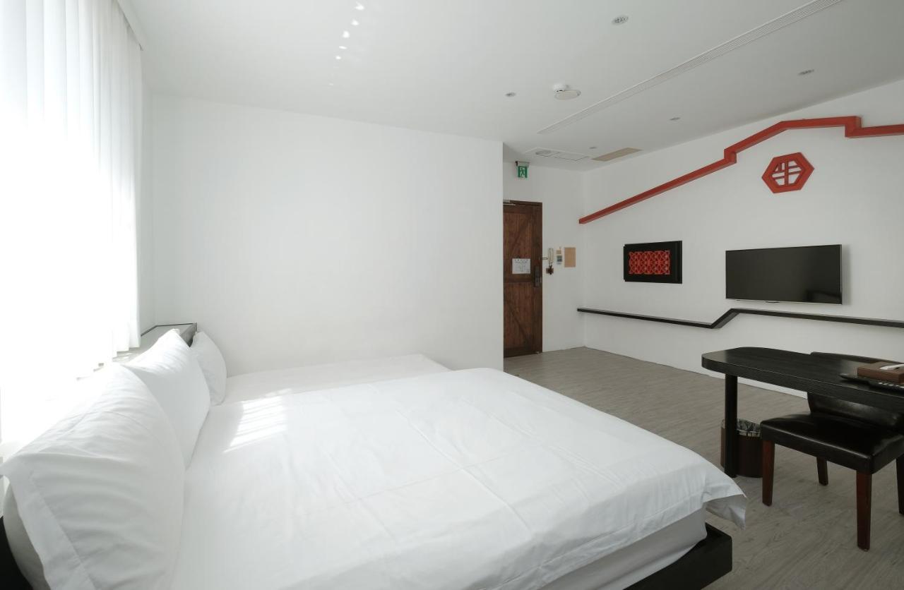 Journey Hostel Đài Nam Ngoại thất bức ảnh